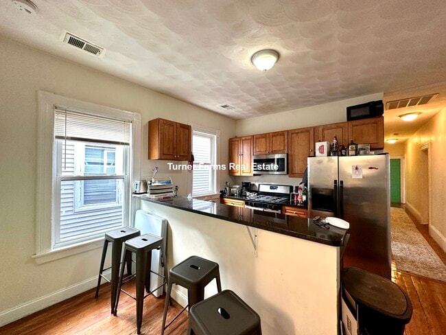 8 Carmel St, Unit 3F in Boston, MA - Building Photo - Building Photo