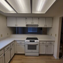 931 Estudillo St in Martinez, CA - Foto de edificio - Building Photo