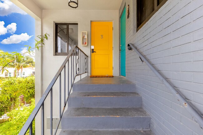 168 NW 53rd St in Miami, FL - Building Photo - Building Photo