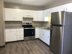 1161 N Melrose St in Casper, WY - Building Photo - Building Photo