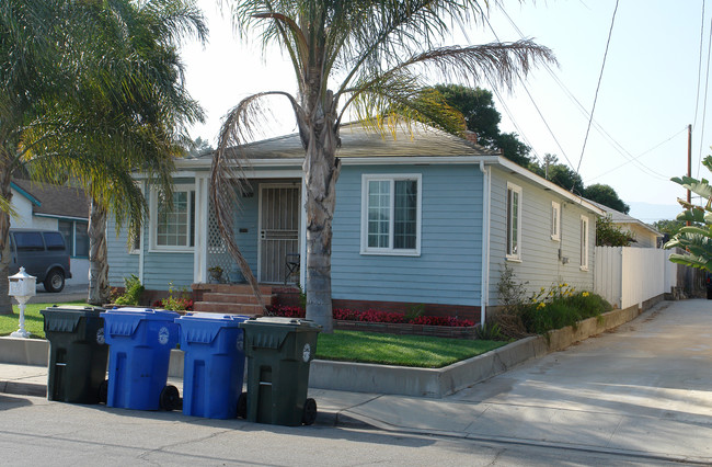 1165-1167 Richmond Rd in Santa Paula, CA - Building Photo - Building Photo