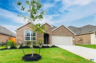 2281 Kiskadee Dr in New Braunfels, TX - Building Photo