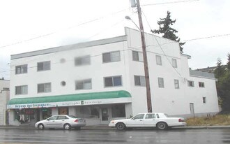 11441 Rainier Ave S in Seattle, WA - Building Photo