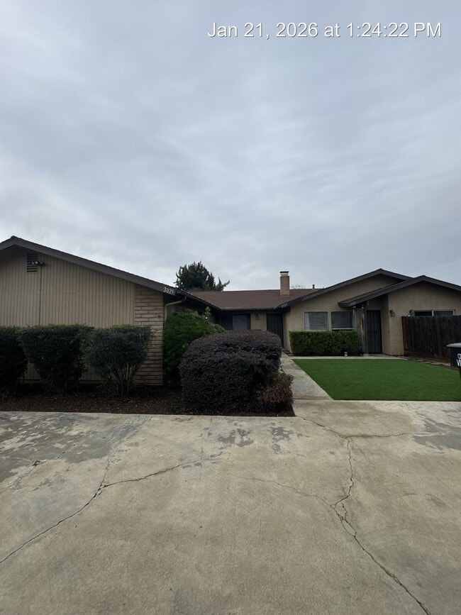 2021-2025 S Tracy Ct