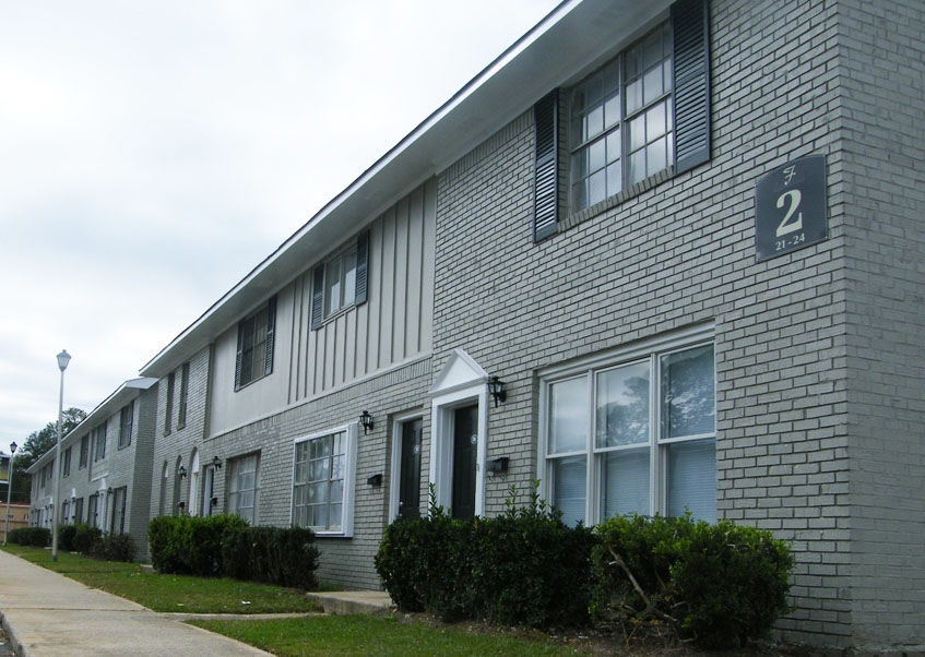 Foxwood Apartment Townhomes in Warner Robins, GA - Building Photo