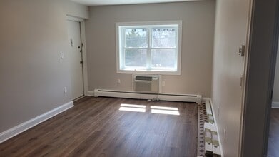 4 Elm St in Norwalk, CT - Building Photo - Building Photo