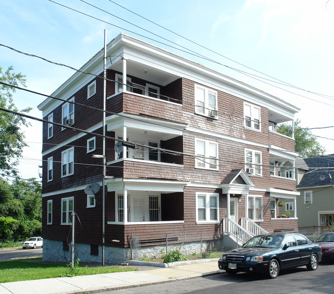 35 Courtland Rd in Mattapan, MA - Building Photo - Building Photo