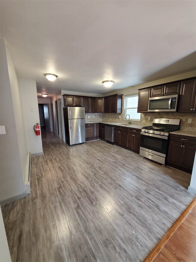 745 Kennedy Blvd Rentals in Bayonne, NJ