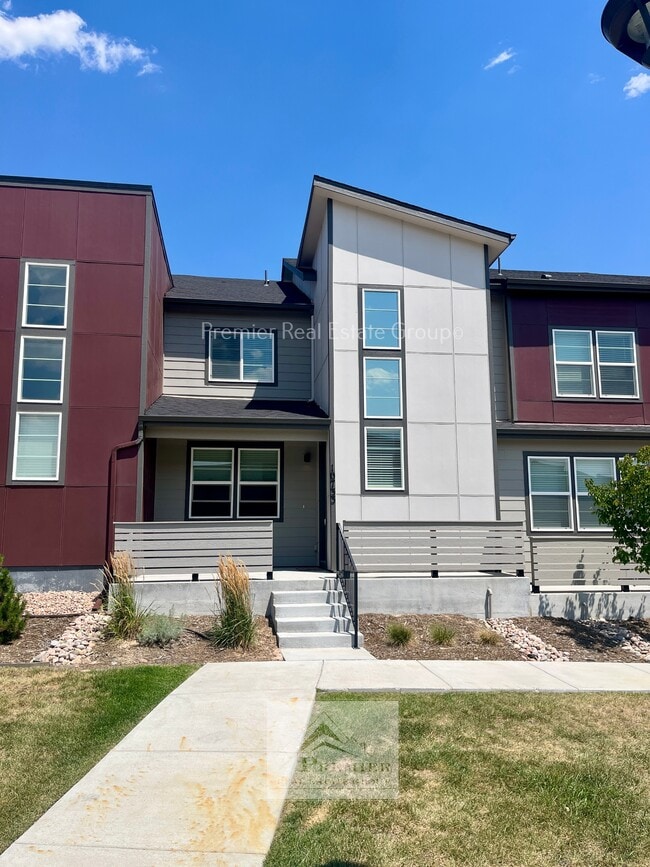 property at 10733 White Diamond Pt