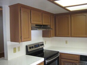 1826 E Shea Dr in Fresno, CA - Building Photo - Building Photo