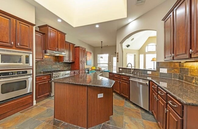 2718 Van Gogh Ln in Missouri City, TX - Building Photo - Building Photo