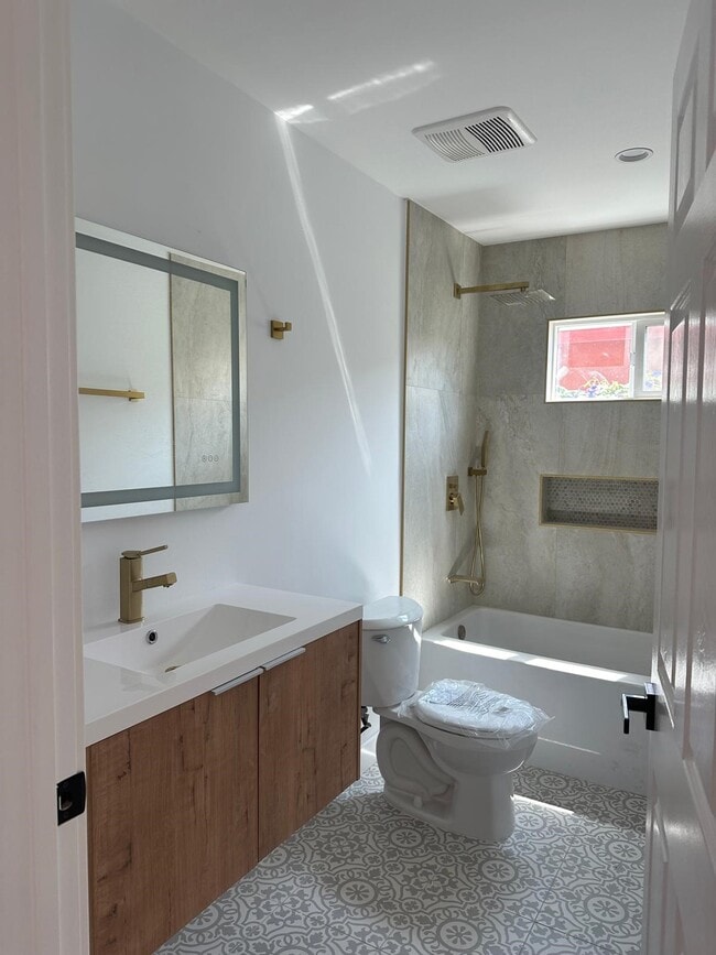 2205 Sheridan St in Los Angeles, CA - Building Photo - Building Photo