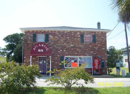 Atlantic Inn in Atlantic Beach, SC - Building Photo - Building Photo