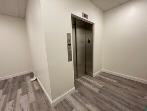 60 Shirley Ave-Unit -406 in Revere, MA - Building Photo - Building Photo