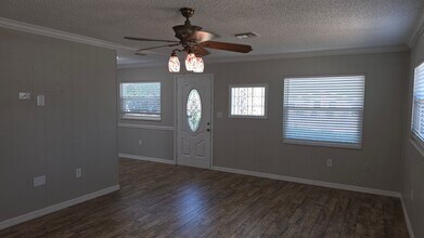 607 Patricia Ave in Fruitland Park, FL - Building Photo - Building Photo