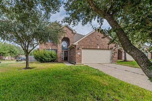 17818 Serene Shore Dr in Cypress, TX - Building Photo