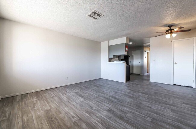 419 N 15th St in Las Vegas, NV - Building Photo - Building Photo