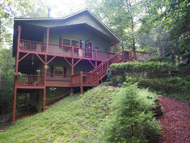 25 Crooked Ln in Murphy, NC - Foto de edificio - Building Photo