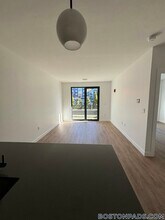 199 Gardner St in Boston, MA - Building Photo - Building Photo