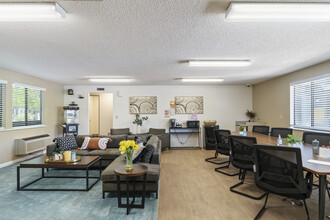 Lev Apartments in Reno, NV - Building Photo - Building Photo