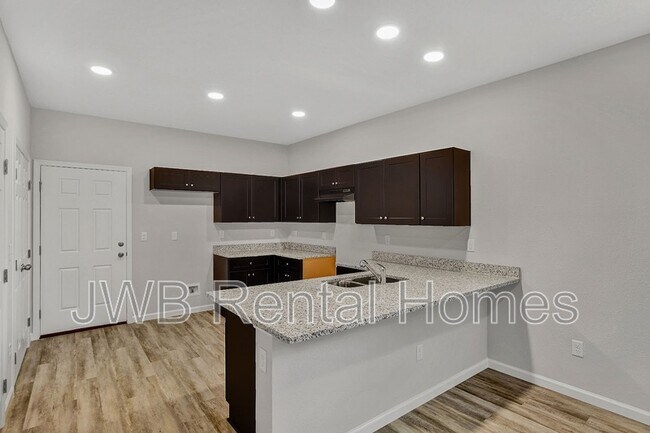 715 Pippin St in Jacksonville, FL - Building Photo - Building Photo