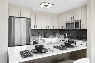 1946 W Ogden Ave in Chicago, IL - Building Photo