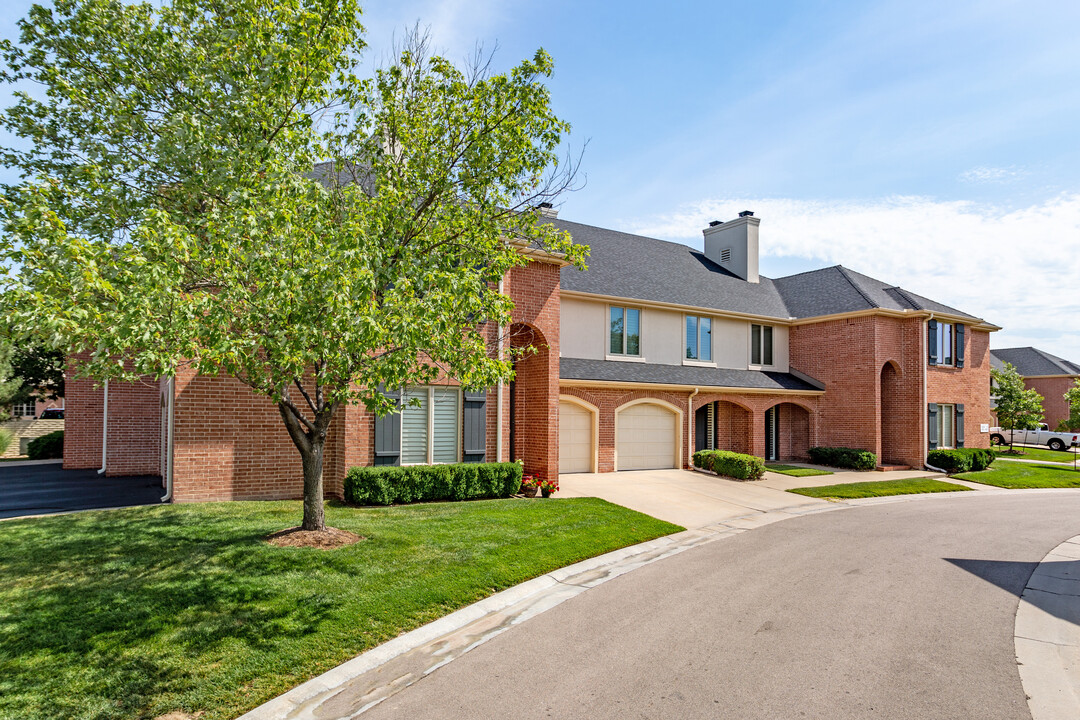 Polo Club Residences in Wichita, KS - Building Photo