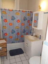 10 Parkway Rd, Unit 2 in Brookline, MA - Building Photo - Building Photo