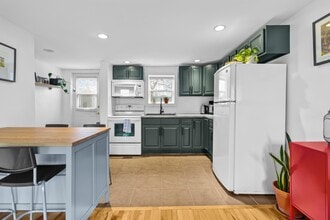 15 Feild St in St John's, NL - Building Photo - Building Photo