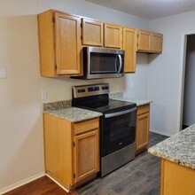 5806 Silver Sage Dr in Haltom City, TX - Building Photo - Building Photo