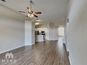 723 Stonewyk Way in Kissimmee, FL - Foto de edificio - Building Photo