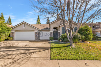 1520 Arrowwood Ln in Roseville, CA - Building Photo - Building Photo