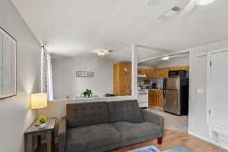 1407 N D St in Pensacola, FL - Building Photo - Building Photo
