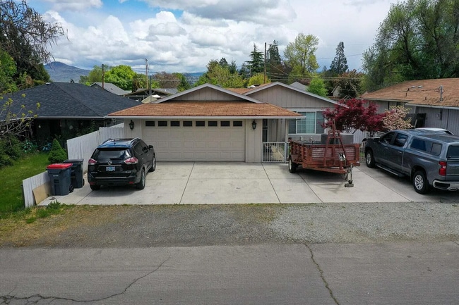 property at 323 Jeanette Ave