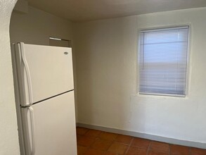 214 Princeton Dr SE-Unit -1/2 in Albuquerque, NM - Building Photo - Building Photo