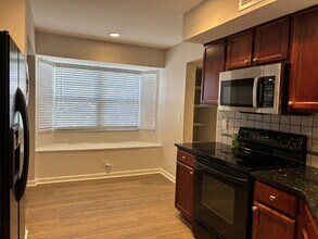 7733 Falcon Rest Cir in Raleigh, NC - Building Photo - Building Photo
