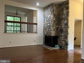 8729 Sheridan Farms Ct in West Springfield, VA - Building Photo - Building Photo