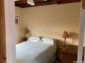 44 Bayview Ave in Ocean Beach, NY - Foto de edificio - Building Photo