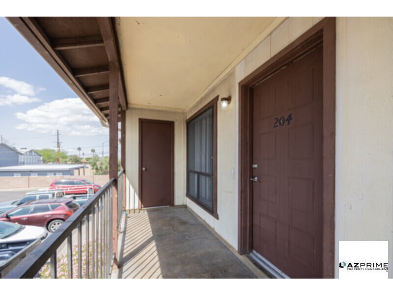 2266 W Ella St in Mesa, AZ - Building Photo