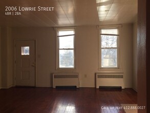 2006 Lowrie St in Pittsburgh, PA - Building Photo - Building Photo