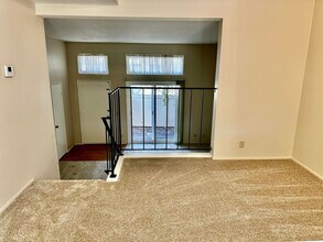 8763 Gilman Dr in San Diego, CA - Building Photo - Building Photo