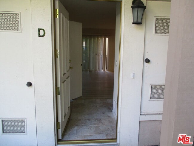 3802 Dunford Ln in Inglewood, CA - Building Photo - Building Photo