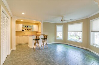 2242 Lenox Walk NE in Atlanta, GA - Building Photo - Building Photo