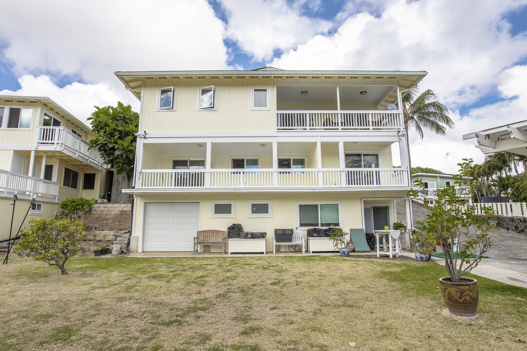 44-725-2 Kaneohe Bay Dr in Kaneohe, HI - Building Photo