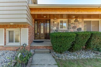 2616 Douglas Dr in Bloomfield Hills, MI - Building Photo - Building Photo