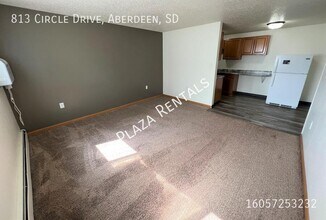 222 S Greenwood St in Aberdeen, SD - Building Photo - Building Photo