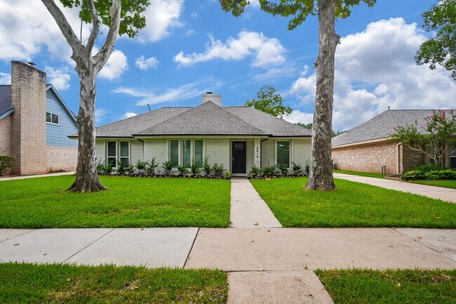 2818 Green Fields Dr in Sugar Land, TX - Building Photo - Building Photo