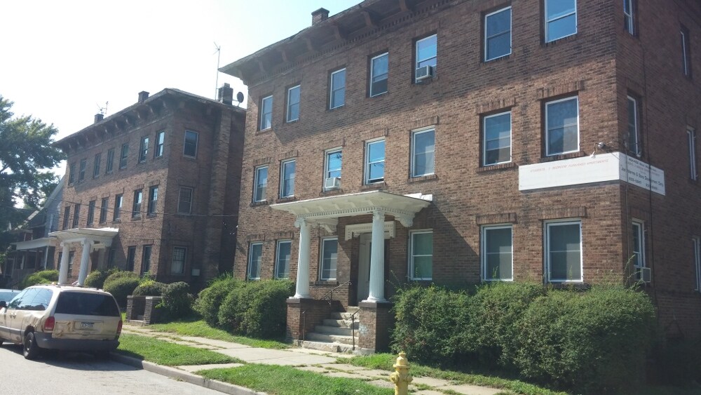 404-408 W 9th St in Erie, PA - Foto de edificio