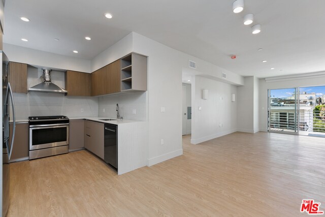 11837 Mayfield Ave-Unit -104 in Los Angeles, CA - Foto de edificio - Building Photo