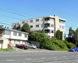Thorndyke Vista Apartments in Seattle, WA - Building Photo - Building Photo